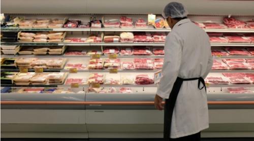De ce suntem obligați de UE să reducem consumul de carne cu 62%. Carnea artificială, vegetală și ...greierii, opțiunea viabilă peste 7 ani?