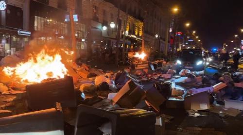 Reforma pensiilor în Franța: scene de haos, manifestații spontane, coșuri de gunoi incendiate... (video)