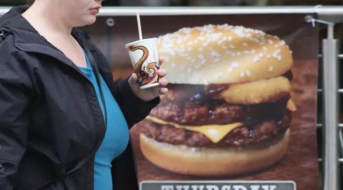 Marea Britanie a pierdut lupta împotriva obezității: 63,8% din populație este supraponderală 