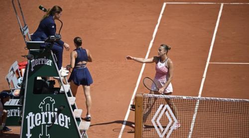Roland-Garros: ucraineana Marta Kostyuk refuză să strângă mâna belarusei Aryna Sabalenka și își atrage huiduielile publicului