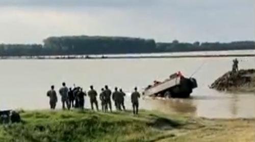 Un transportor blindat Piranha 3C s-a scufundat în Brațul Borcea al Dunării