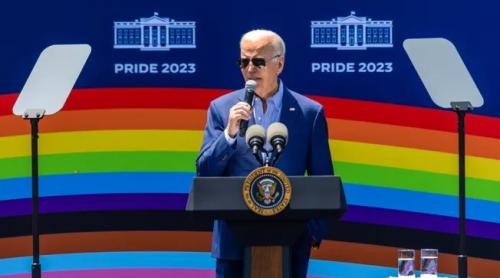 Biden împodobește Casa Alba cu drapelul „progresist” LGBTQ pentru evenimentul "Mândriei": "Sunt cei mai curajoși și cei mai inspirați oameni pe care i-am cunoscut vreodată"
