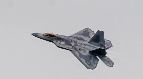SUA desfășoară avioane F-22 în Orientul Mijlociu ca răspuns la comportamentul piloților ruși „agresivi”