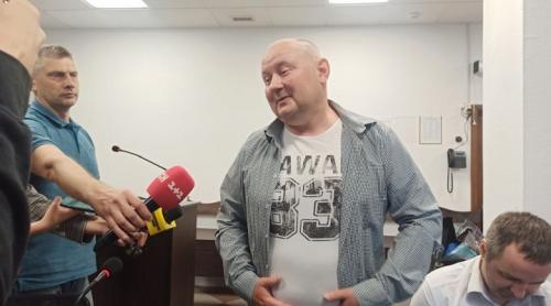 Ucraina condamnă la închisoare un judecător care a ascuns mită în borcane de murături