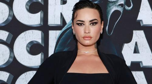 Demi Lovato s-a săturat să fie non-binară și s-a întors la femeie: „A fost absolut obositor”