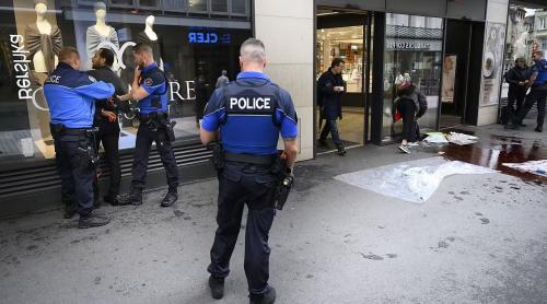 Valul de violență din Franța se răspândește în Elveția și Belgia