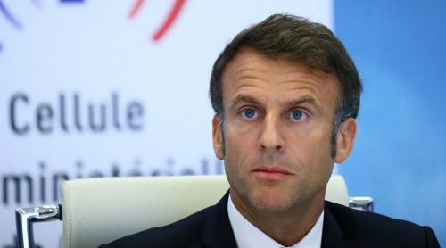 Emmanuel Macron ia în considerare posibilitatea „tăierii” rețelelor de socializare în caz de criză