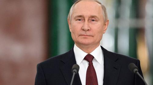 Moscova are o „rezervă bună” de bombe cu dispersie, spune Vladimir Putin