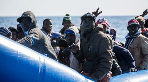 Naţionalitate, vârstă, sex... Care este profilul tipic al celor 12.000 de migranţi din Lampedusa