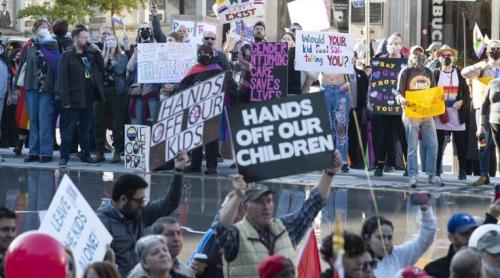 Proteste în Canada împotriva programului de educație sexuală din școli