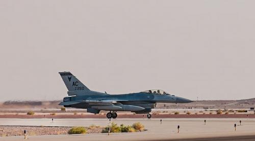  Pentagonul spune că un escadron de luptă american a sosit în Orientul Mijlociu