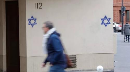 Steaua lui David a fost pictată pe clădiri în Paris: procuratura deschide o anchetă