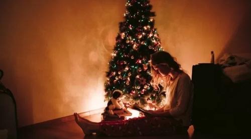 Melancolia de Crăciun: Cum să-ți menții moralul în timpul Sărbătorilor