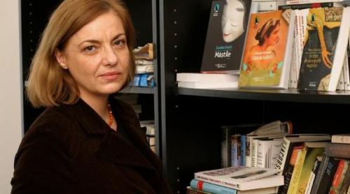La mulți ani, Denisa Comănescu! Gel mai bun editor în spațiul românesc pe literatură străină