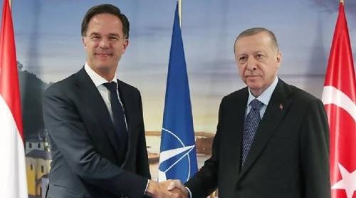 Erdogan i-a spus premierului olandez Rutte că Turcia va sprijini un candidat la postul de  șef al NATO pe baza "nevoilor sale"