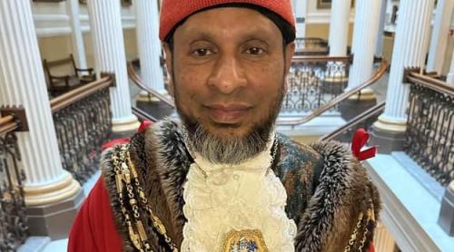 Mohammed Asaduzzaman, din Bangladesh, a fost ales primar în Brighton, Marea Britanie