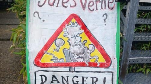 "Prea alb”, „un burghez rasist și sexist”: activiștii woke se opun unui proiect de muzeu dedicat lui Jules-Verne