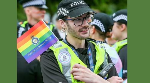 Polițistii din Scoția vor fi plătiți pentru a participa la marșurile LGBTI 