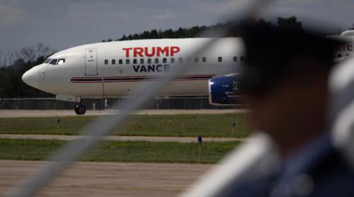 Avionul campaniei Trump - JD Vance a aterizat de urgență după o defecțiune: este a doua oară într-o săptămână când un incident implică avioanele lui Trump