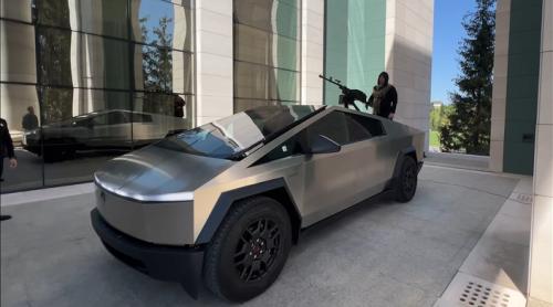 Ramzan Kadyrov se filmează la volanul unui „Cybertruck” Tesla 