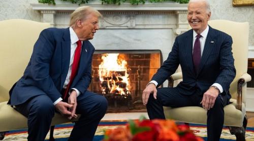 Donald Trump, triumfător, a fost primit de Joe Biden la Casa Albă 