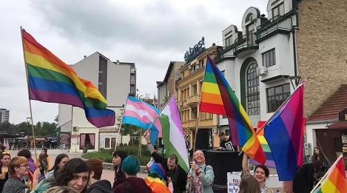 Cum a cheltuit USAID milioane pentru programele LGBTQ în lume: opere transgender în Columbia sau extinderea ateismului în Nepal