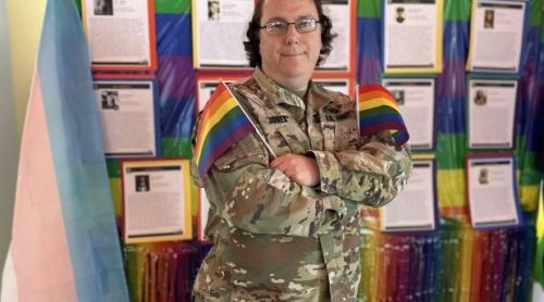 Curtea Supremă a SUA autorizează administrația Trump să excludă persoanele transgender din armată
