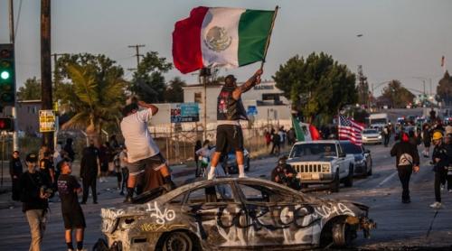 Majoritatea americanilor susțin politica de imigrare a lui Trump, conform sondajelor
