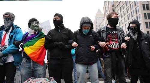 Manifestațiile anti-Trump „No Kings” sunt organizate de rețele de ONG-uri de extremă stângă, spune generalul Mike Flynn