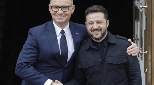 Zelenski cere menținerea sprijinului Poloniei, în pragul instalării unui președinte naționalist ostil Kievului