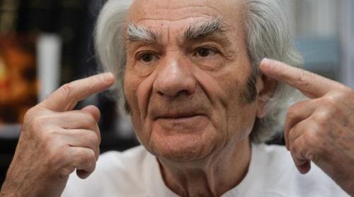 La mulți ani, Leon Dănăilă (academician, prof., univ., dr)!  Cel care a introdus laserul în sala de operație