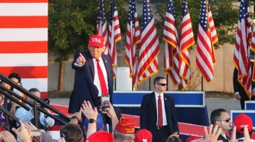 Trump: Unii membri ai sistemului politic vor să înlocuiască principiile americane cu idei nocive precum socialismul, marxismul și comunismul